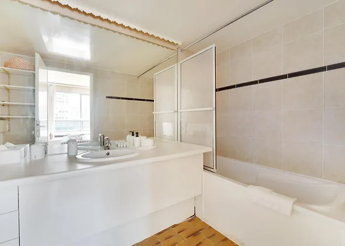 Family Seine & Spacious Flat 8min Walk To Eiffeltower Ac *