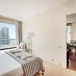 Family Seine & Spacious Flat 8min Walk To Eiffeltower Ac * Parijs