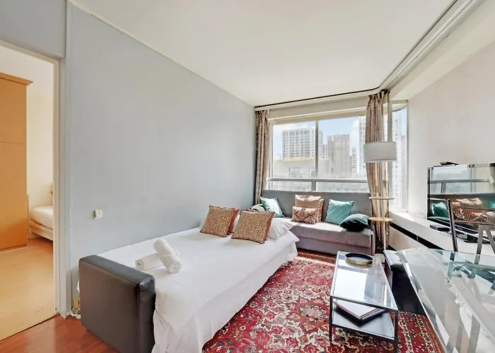 Family Seine & Spacious Flat 8min Walk To Eiffeltower Ac Appartement Parijs