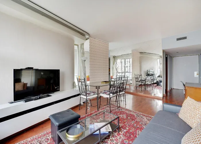 Family Seine & Spacious Flat 8min Walk To Eiffeltower Ac